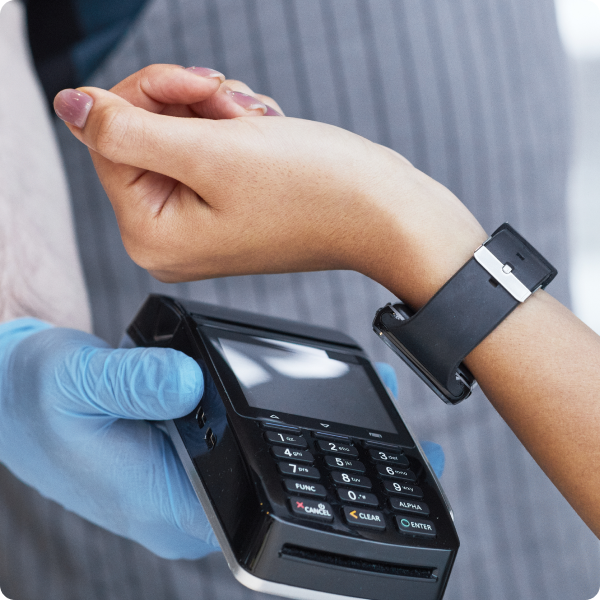 Paiement mobile avec nos TPEs myPOS pour caisse enregistreuse